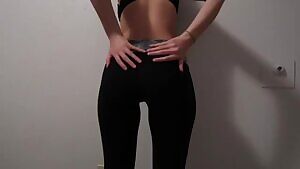 My ass in yoga pants🔥🔥