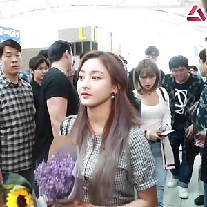 Kpop artist female person/girl with a killer smile.