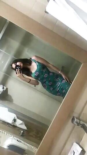 I may be her brother, but I wanna see tight body plowed hard