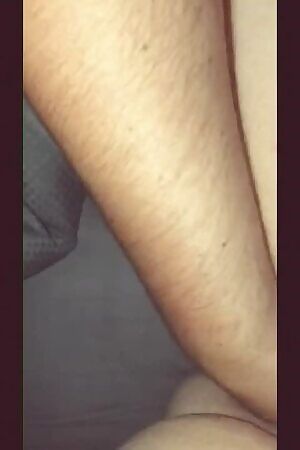 Bf fisting my wet pussy.x 💕