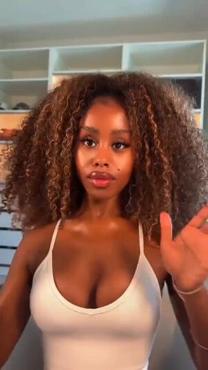 Armpits Armenian Ebony