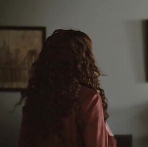 Anne Hathaway showing her tits