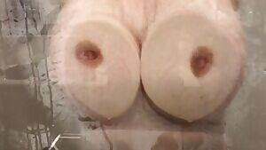 Happy pride from someone who would love PMs from some cuties