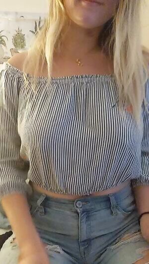 My first ever titty drop! Did I do it right? 😋✌️