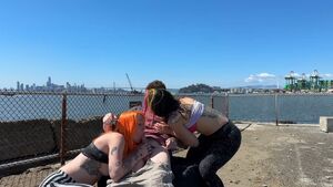 Amateur Outdoor Public Threesome r/CaughtPublic