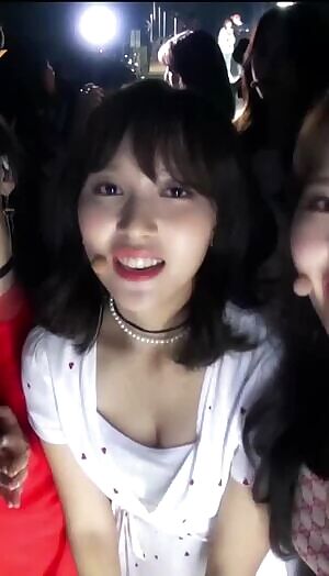 TWICE - Mina, Jihyo & Tzuyu