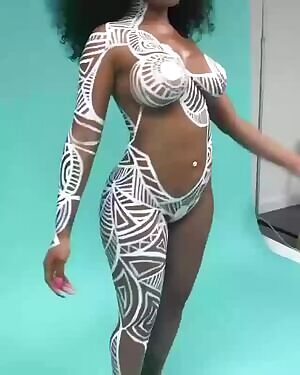 Body Painting Cutie.