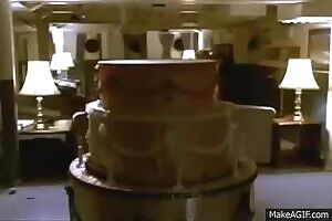 Erika Eleniak cake plot