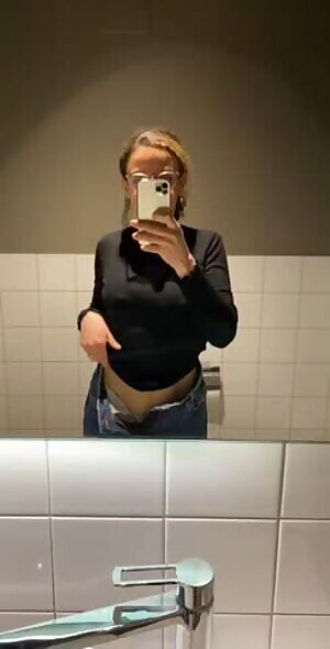 eeling very juicy right now.