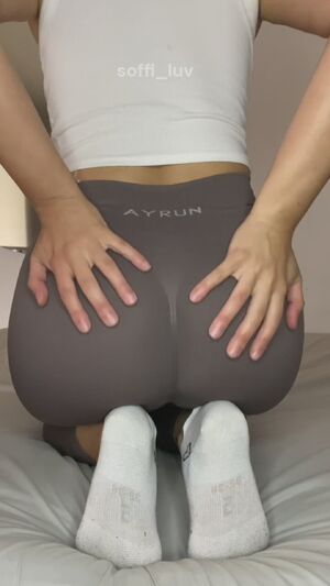 Tight leggings Ankle Socks Clothed Feet