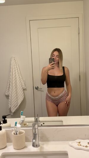 Real Tease Amateur Ass Big Tits