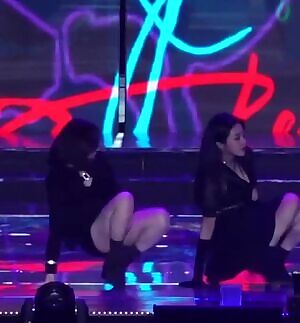 Red Velvet Wendy, Joy & Seulgi - Thighs
