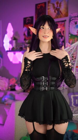 UwU Heaven Cosplay Dance Elf OnlyFans