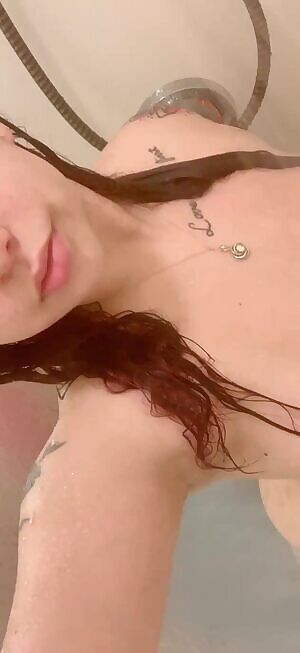 Are you enjoying the view? SC: riversloan2 for more 😘💦