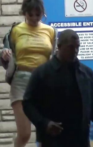 Selena Gomez has it bouncing