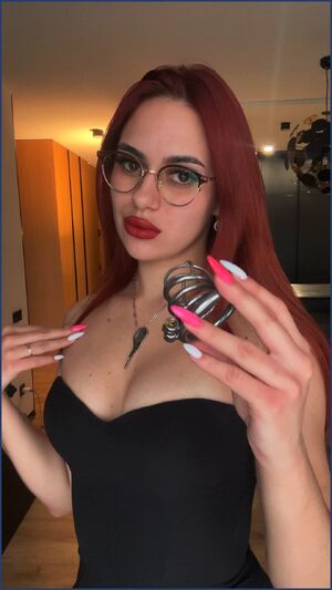 BBW Facesitting Feet Femdom Mistress