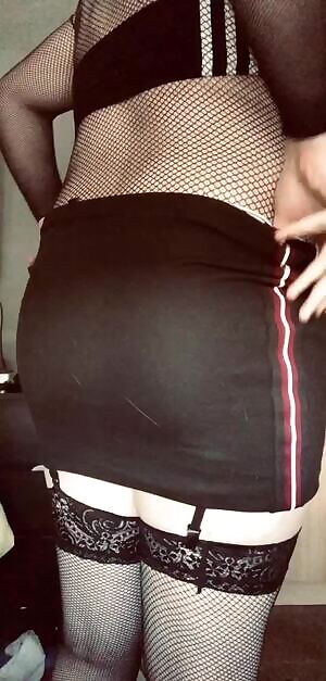 21 yo sissy looking for other sissies! Kik: lassi998