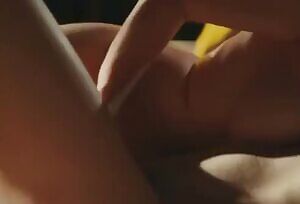 Amanda Seyfried and Julianne Moore In “Chloe”