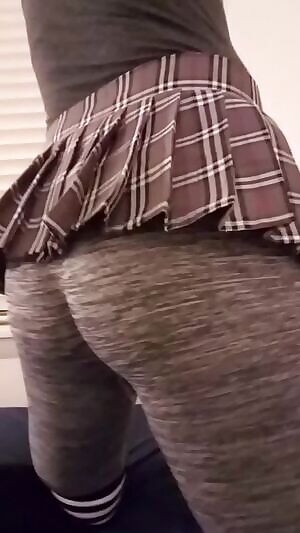 Doing a little shake 🍑