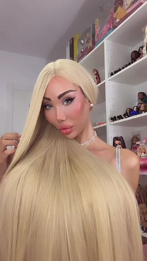 Huge Fake Boobs Babe Big Tits
