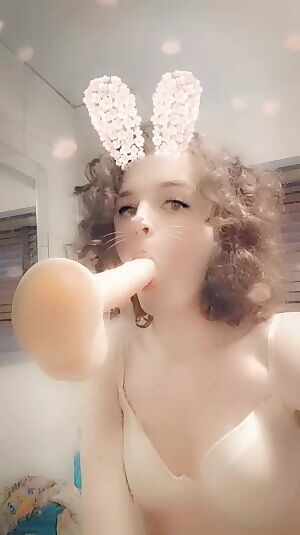 Magic floating dildo