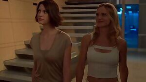 Victoria Pratt & Lauren Lee Smith